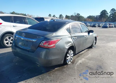 2015 Nissan Altima 2.5/2.5 S/2.5 Sl/2.5 Sv z USA, uszkodzony, nr VIN 1N4AL3AP6FN864822